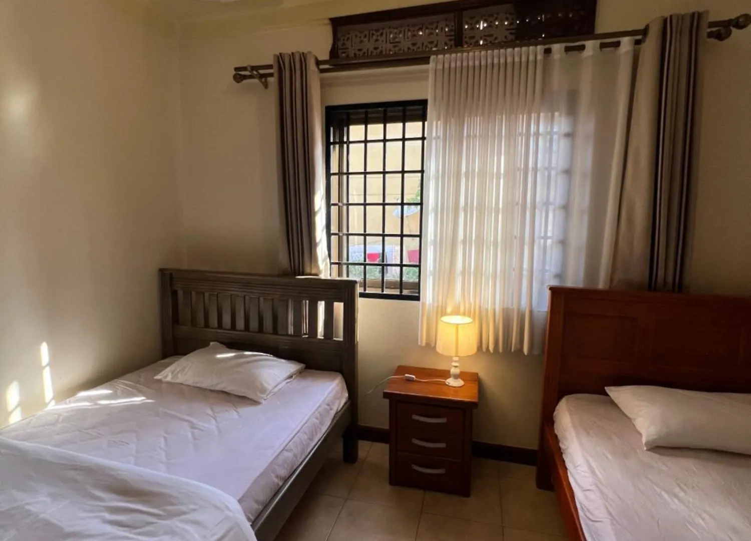 Vakantiehuis 3Bedroomed Duplex Stand Alone Buziga Kampala Oeganda