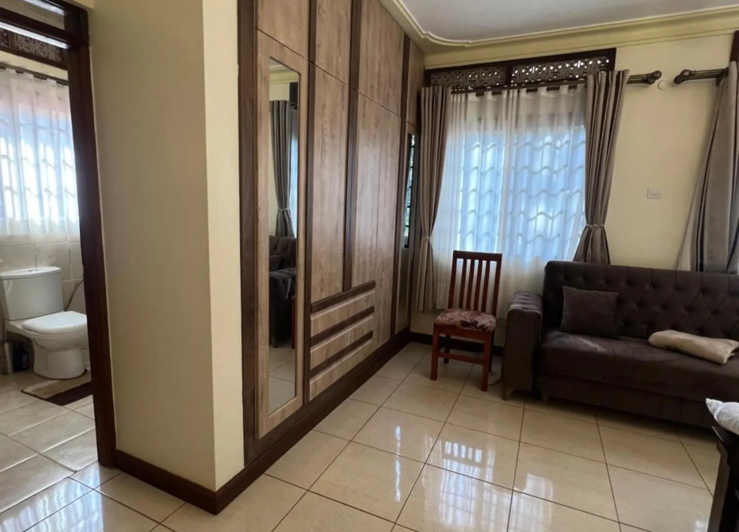 Vakantiehuis 3Bedroomed Duplex Stand Alone Buziga Kampala